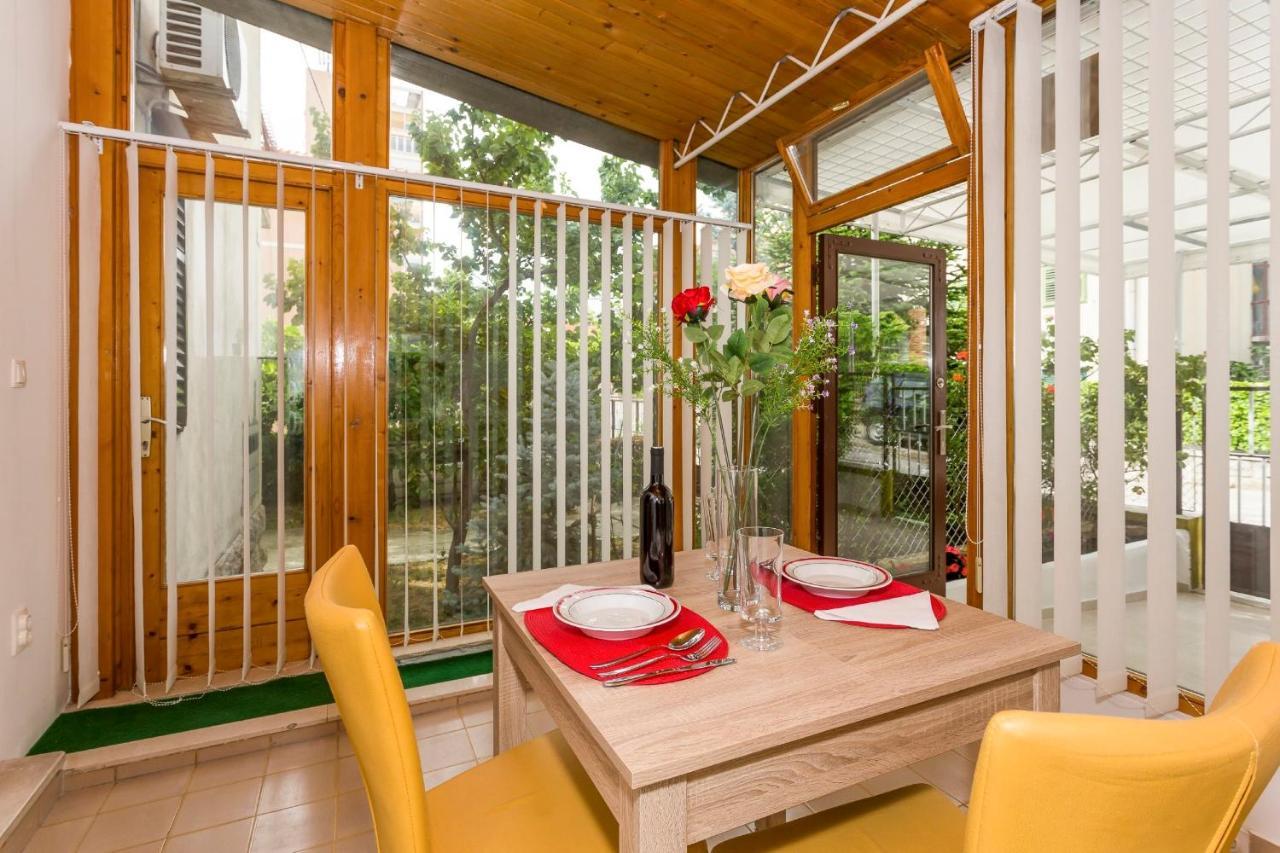 Comfortable Modern Studio With Shaded Patio Split Extérieur photo